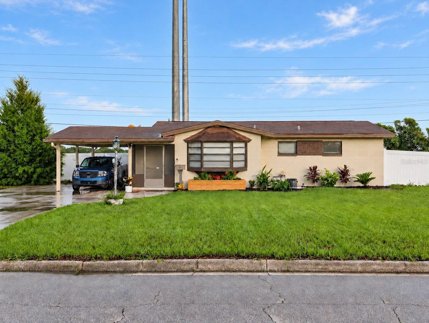 Welcome to 801 Brockway Avenue.
