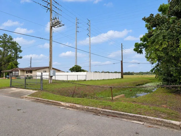 Buffer between you and your neighbors