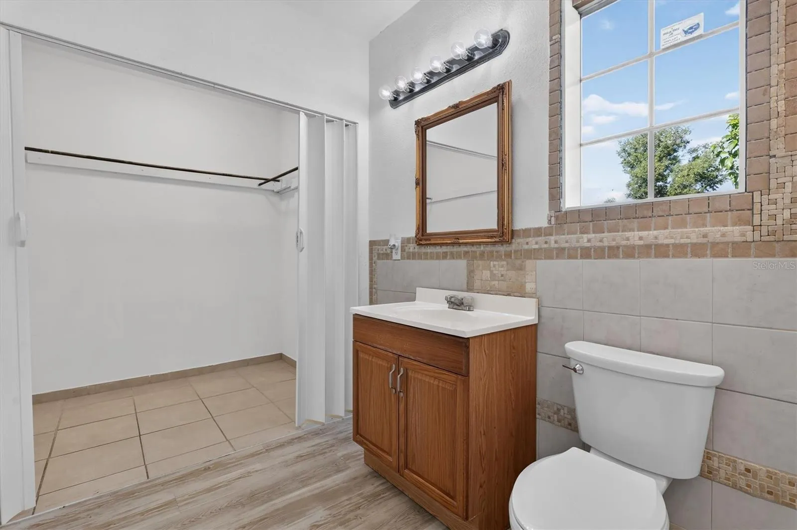 Primary bathroom/walk in closet