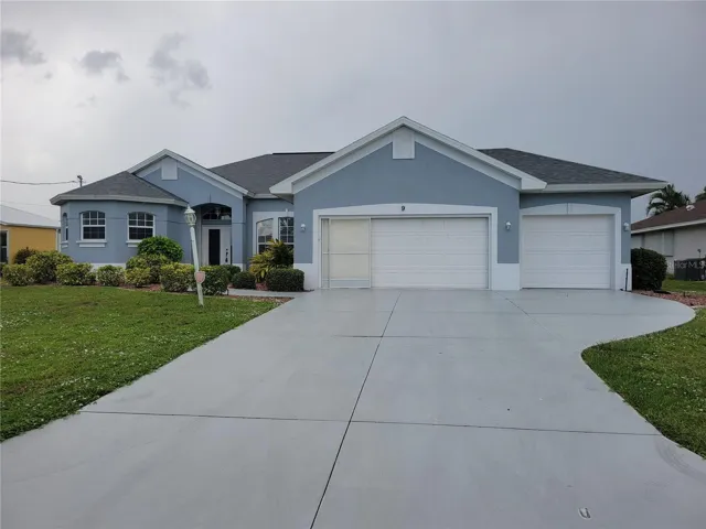 3 Car Garage