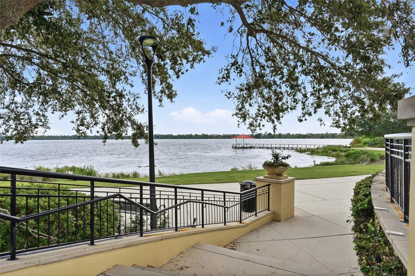 Lake Baldwin waterfront paths and peaceful lake views are just moments from home.