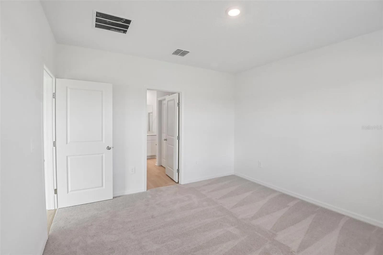 13721 Squall Lane ~ Ready Now