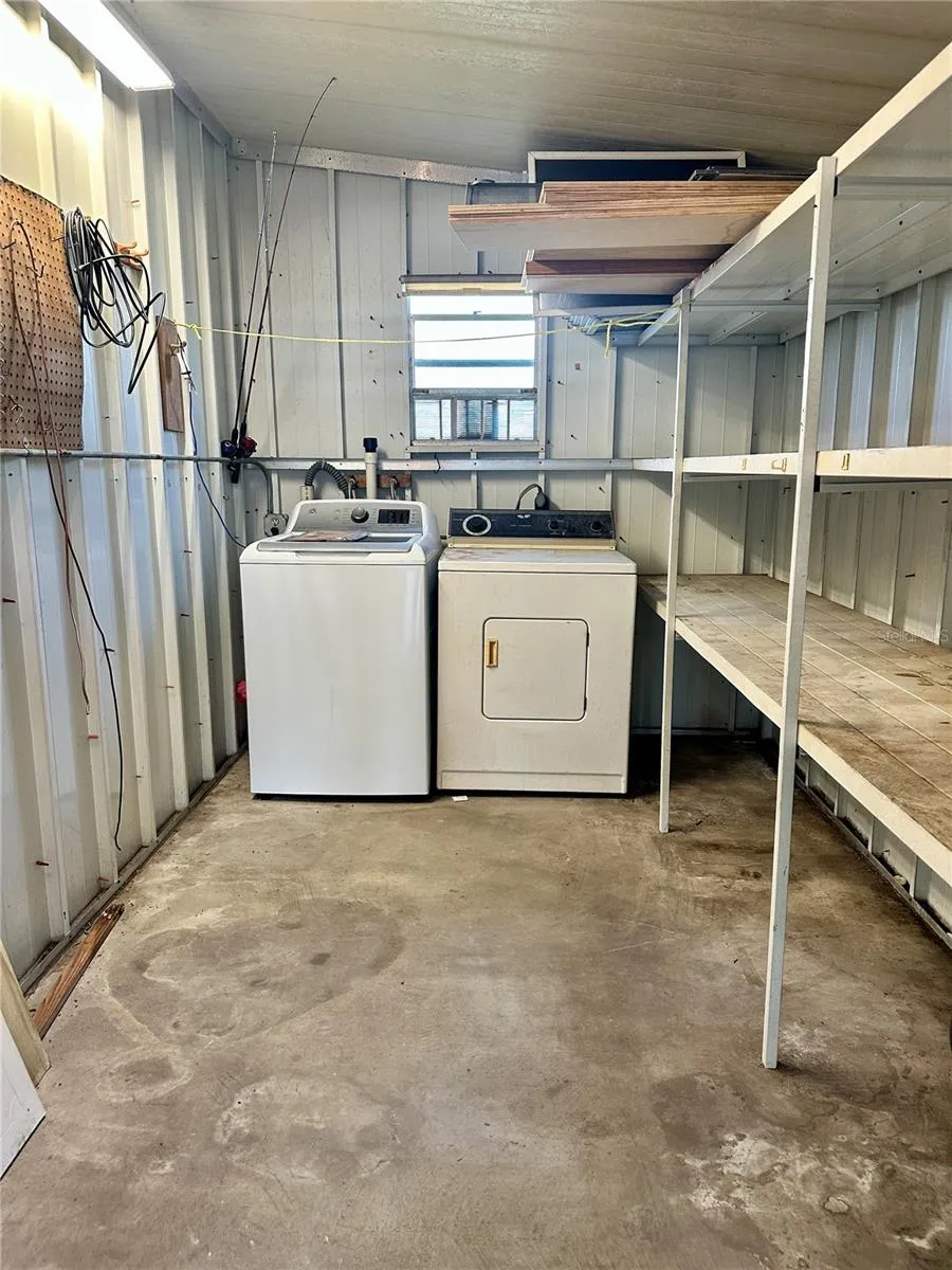 washer and dryer/utility room