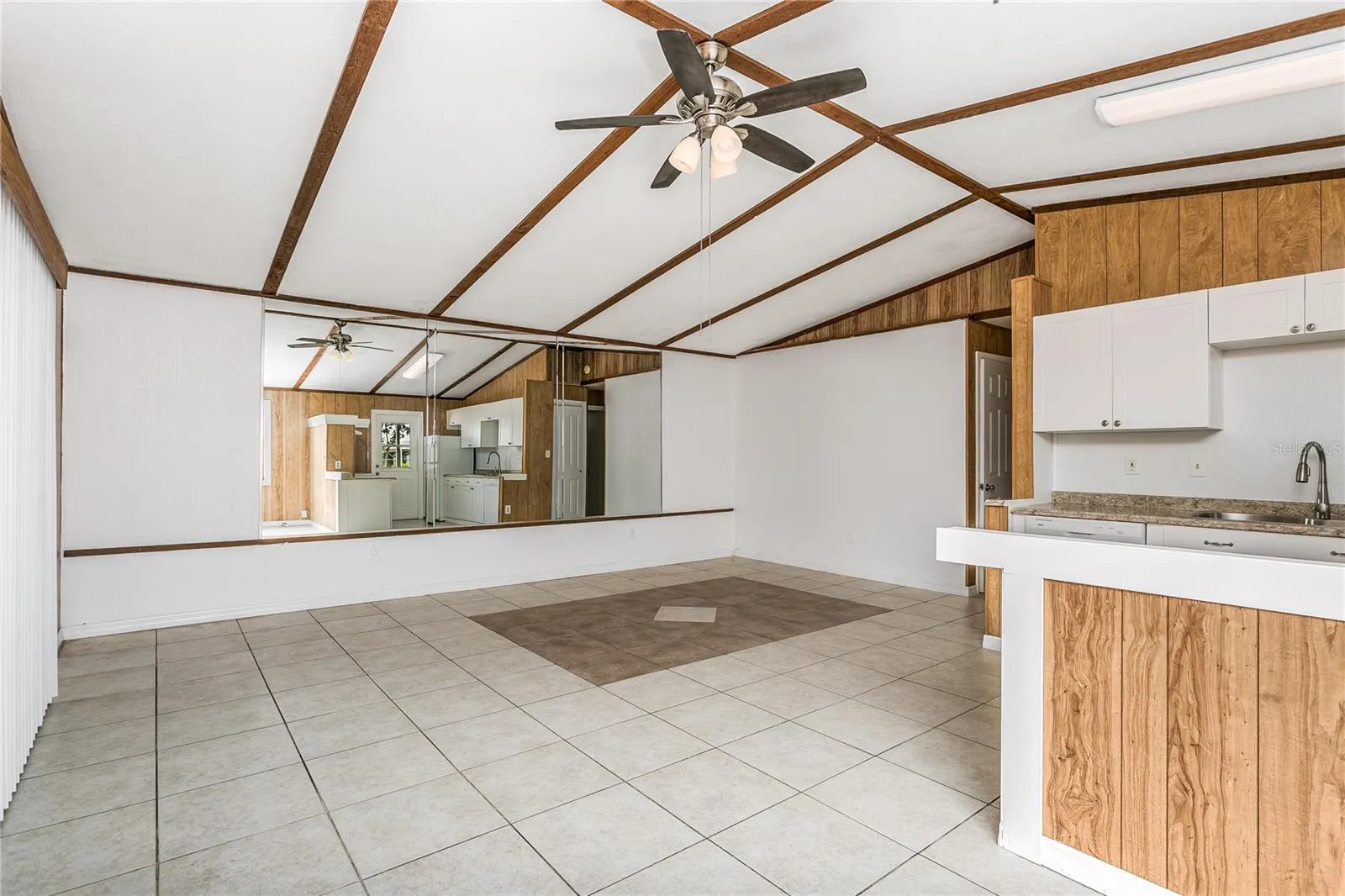 Dining/Living area, open concept.