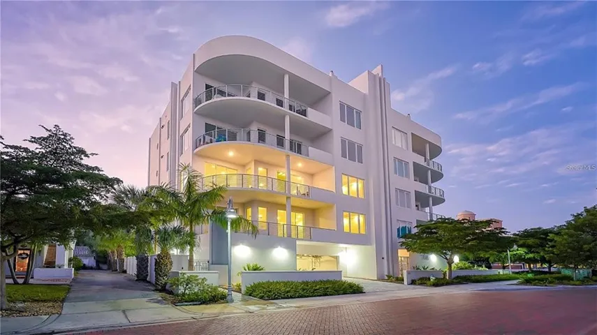 Dusk photo of Unit 301