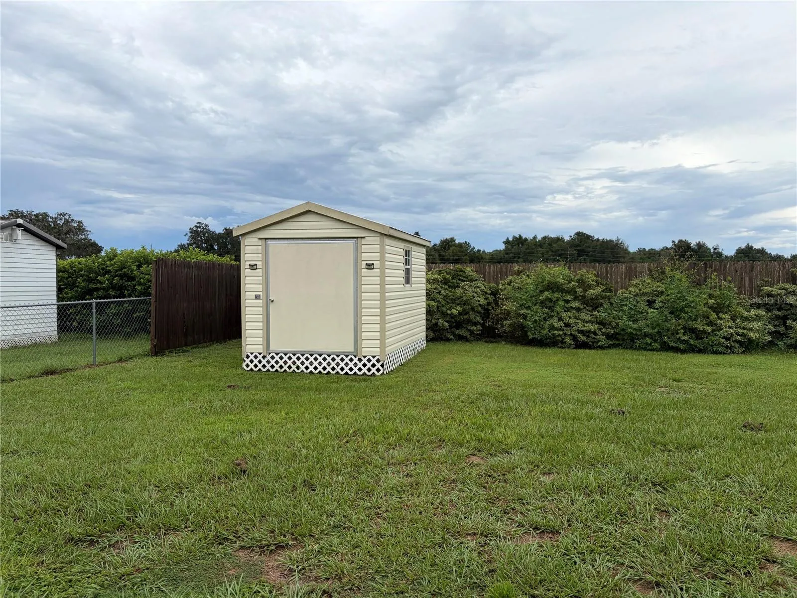 Shed perfect for your lawn equipment