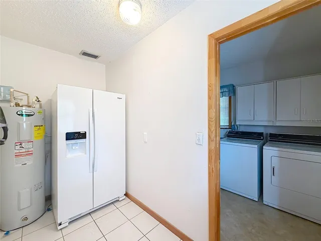 Rear Foyer 2