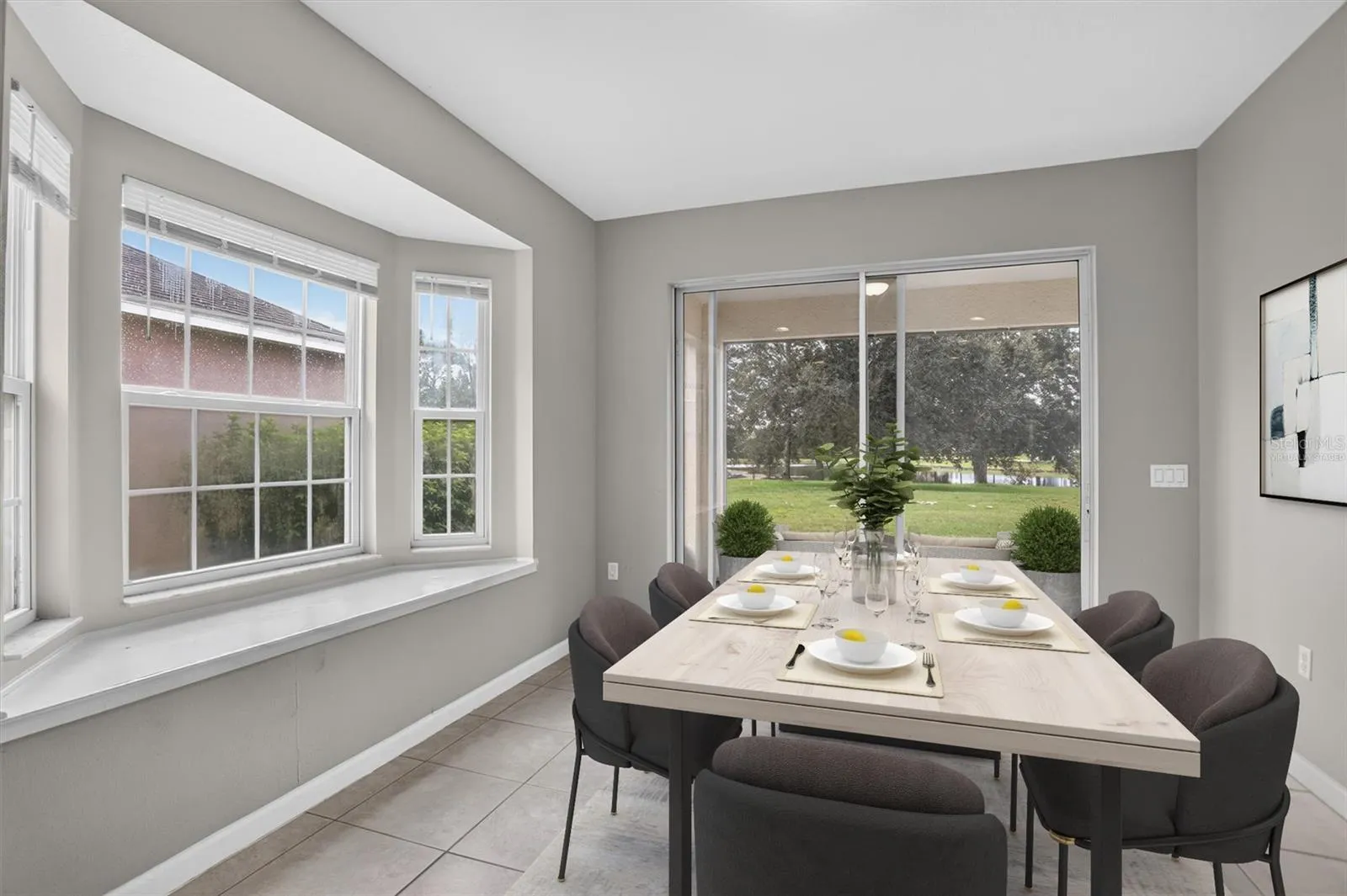 Dining Room (Virtually Staged)
