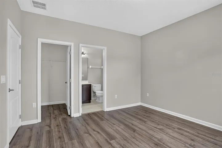 Bedroom 2 (upstairs)