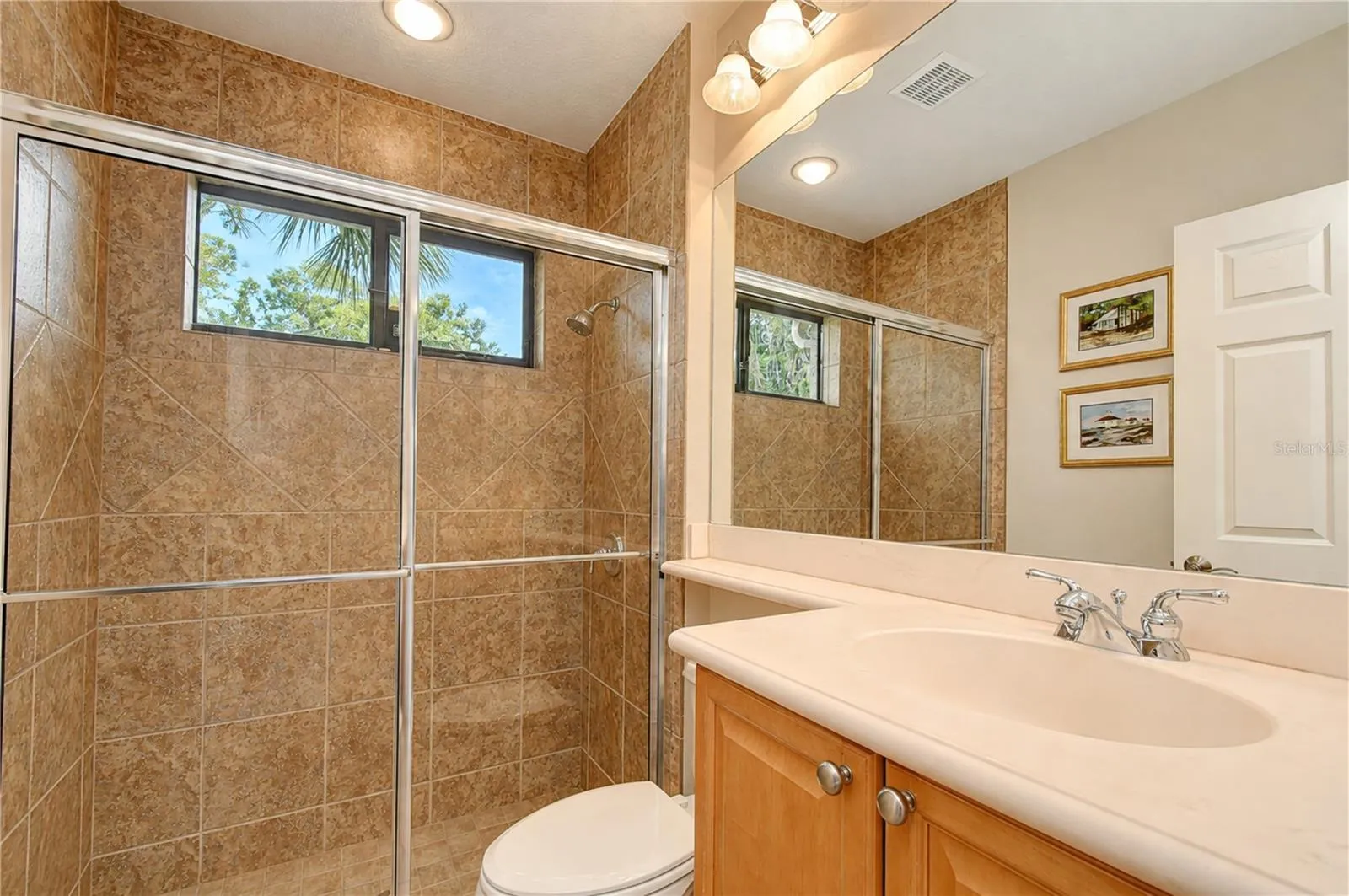 Pool -Guest Bath