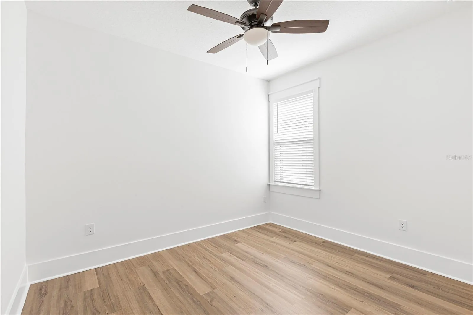 bedroom 4 (upstairs)
