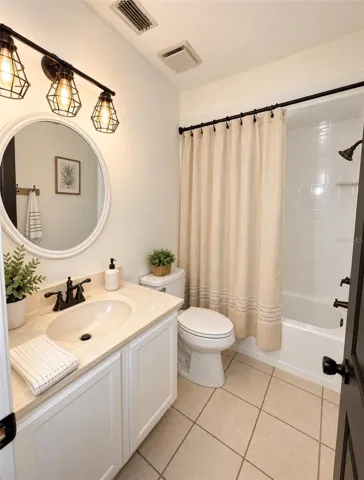 2nd bathroom