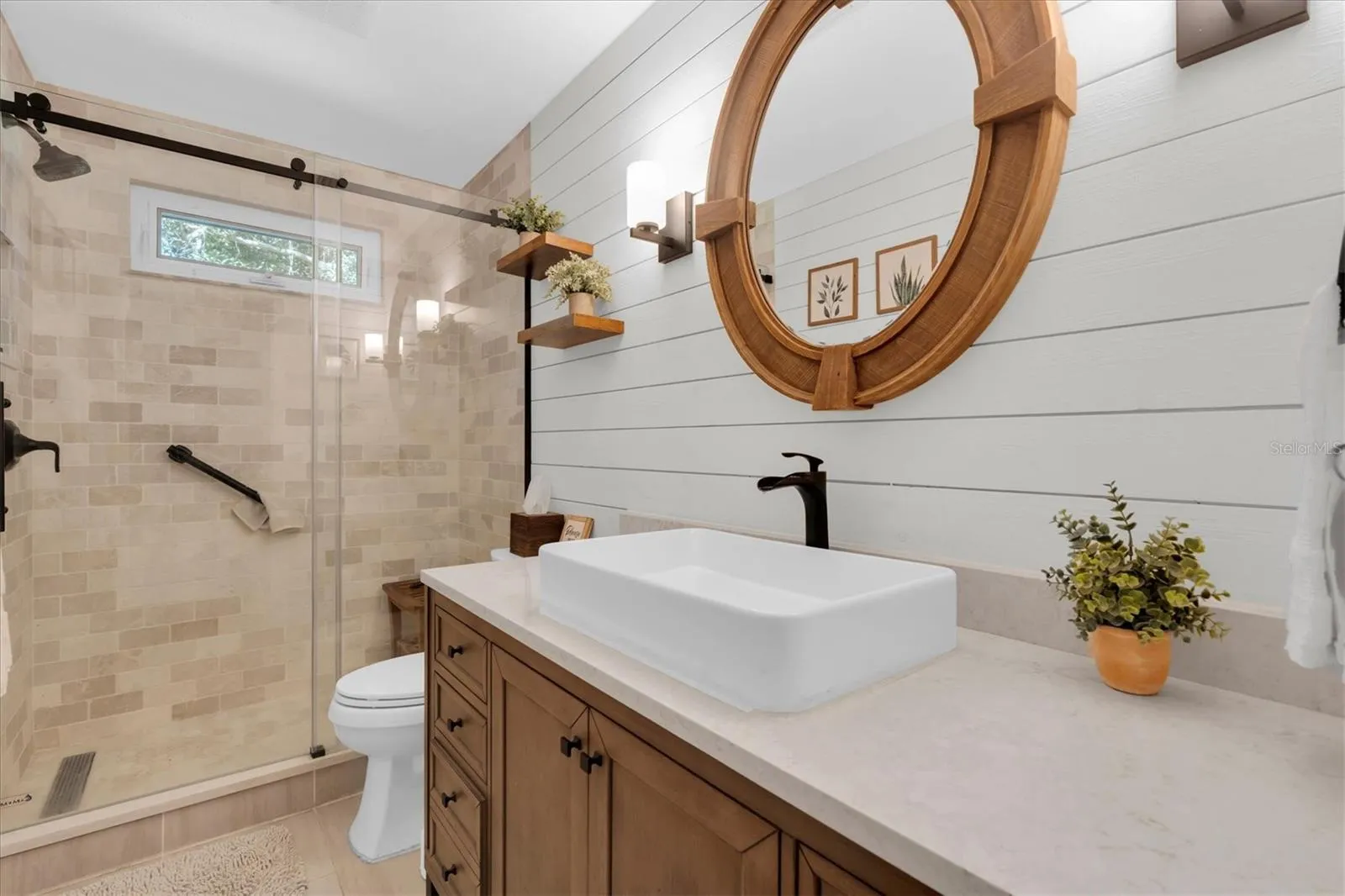 2nd Bathroom