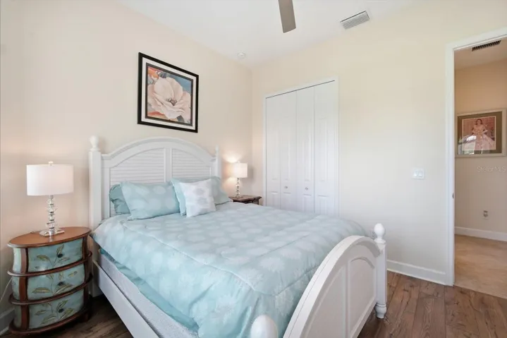 Guest bedroom