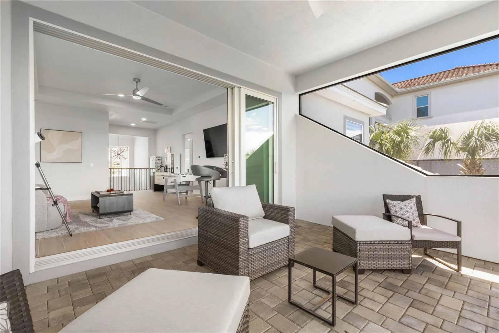 Stacking sliding doors perfect for indoor/outdoor living