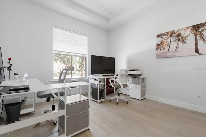 1st floor guest room or study