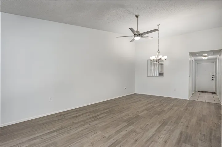 Living Room - Dinning