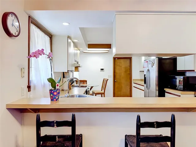 Breakfast Bar