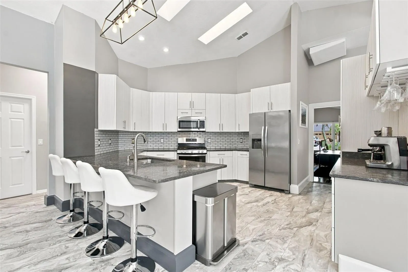 Open kitchen to dining &amp; family room