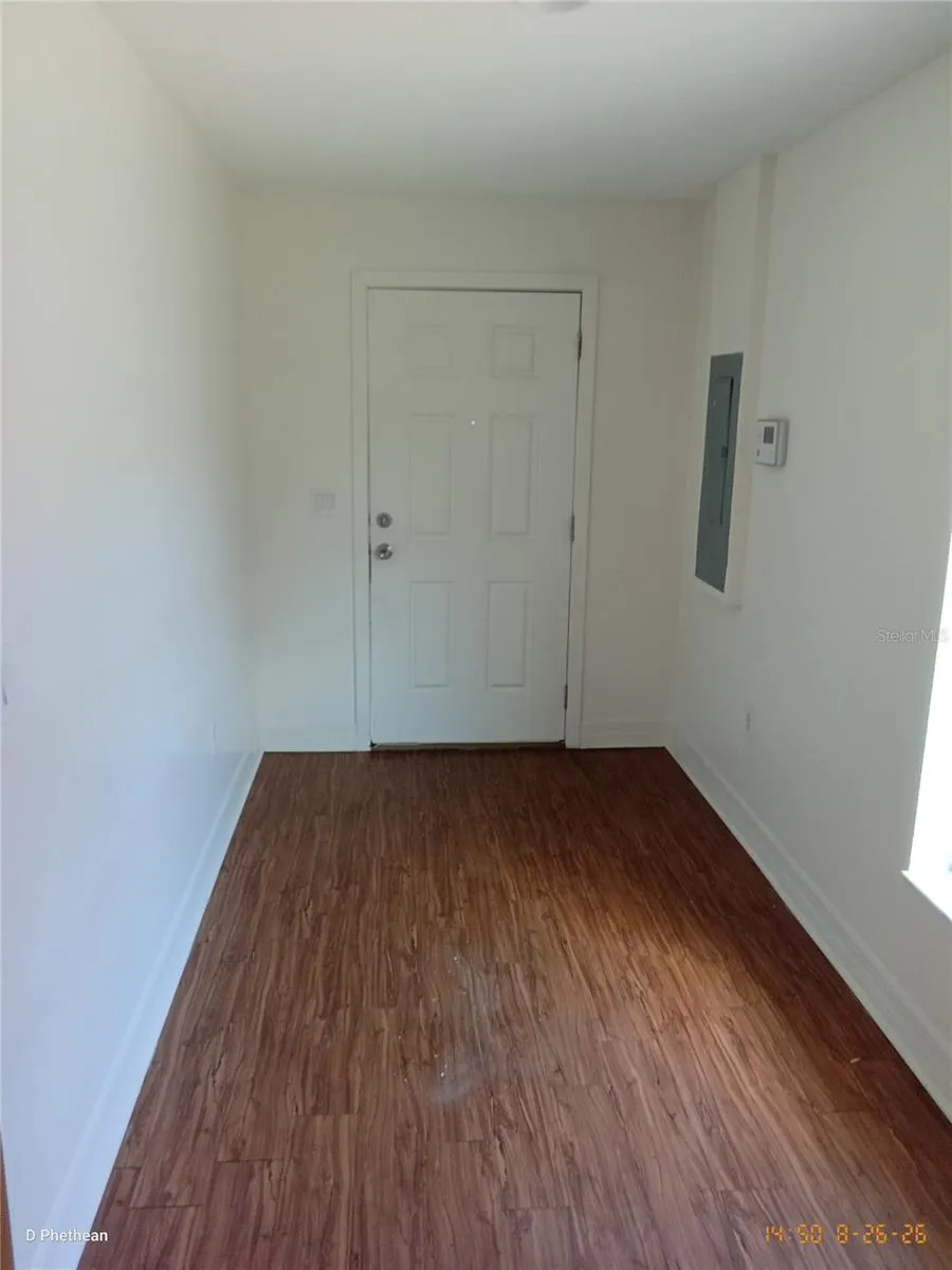Foyer Entry