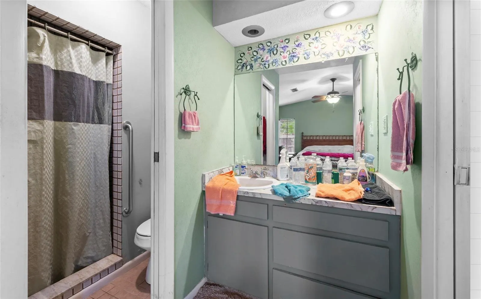 En-suite to the primary bedroom.