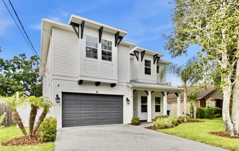 Like new ; without the wait! Welcome to 807 W Braddock