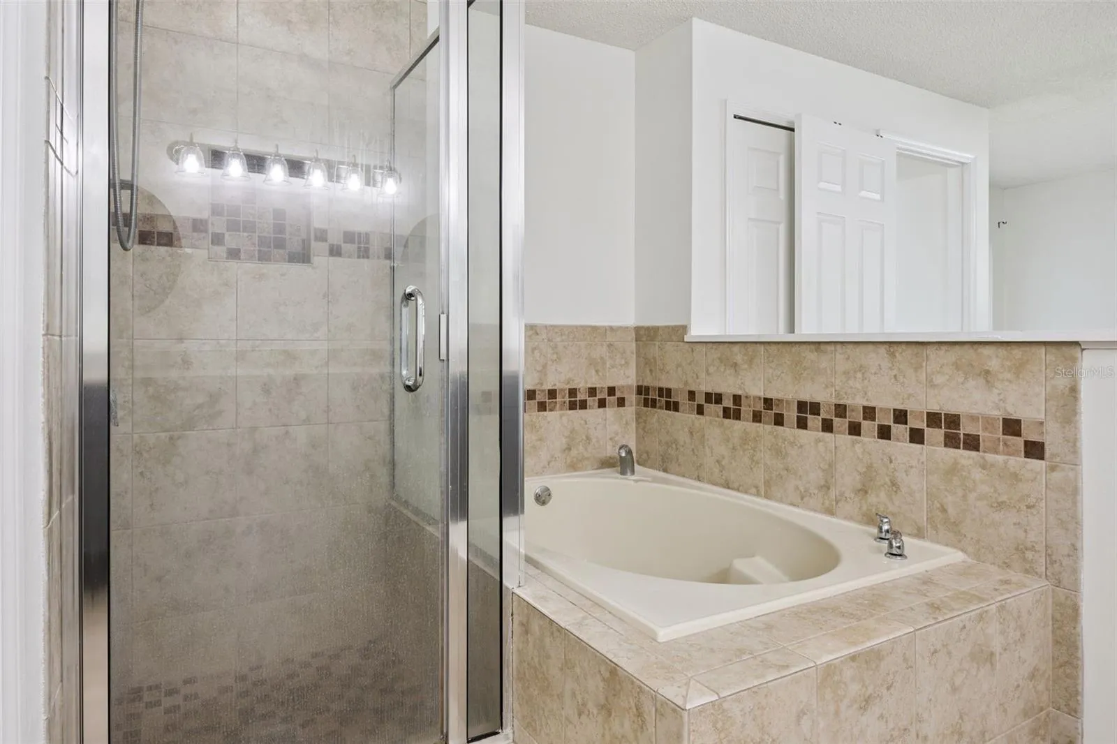 Primary bedroom shower/garden tub
