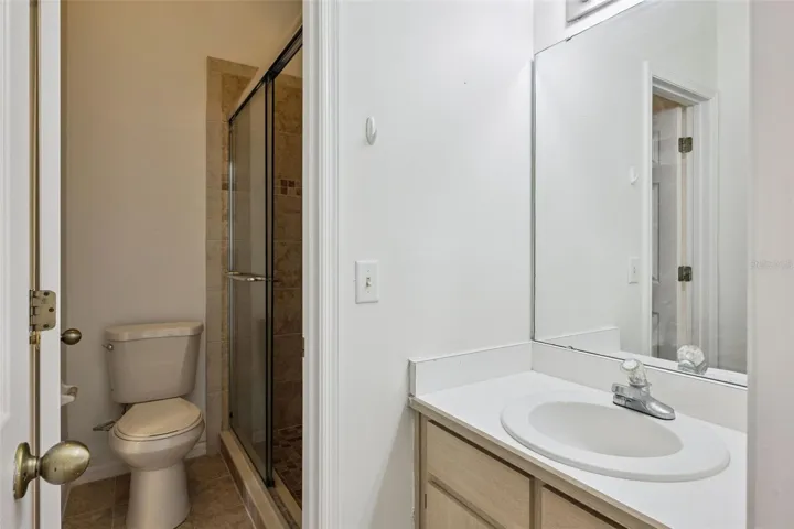 Upstairs vanity 2 with dual access