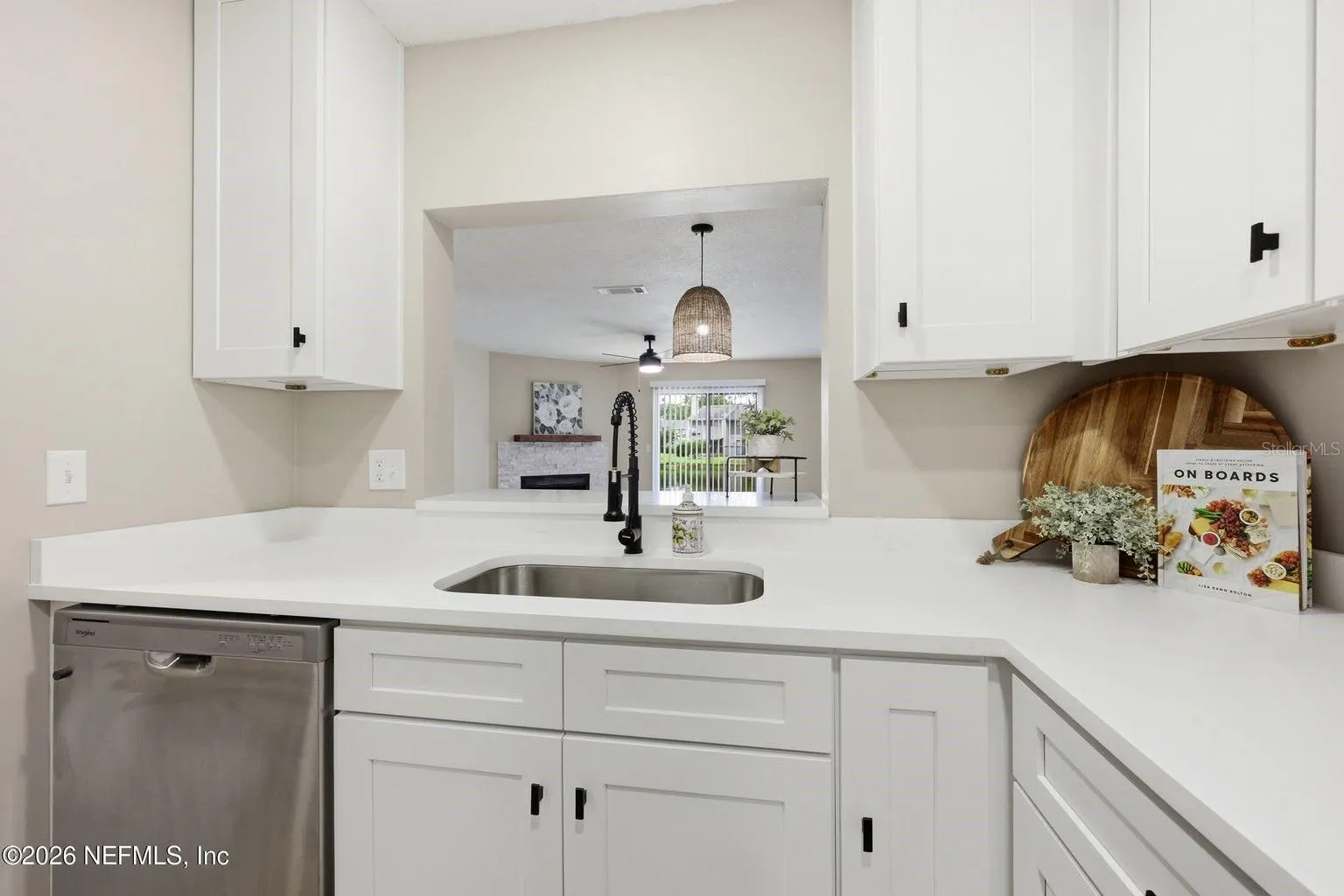 Lots of cabinet space