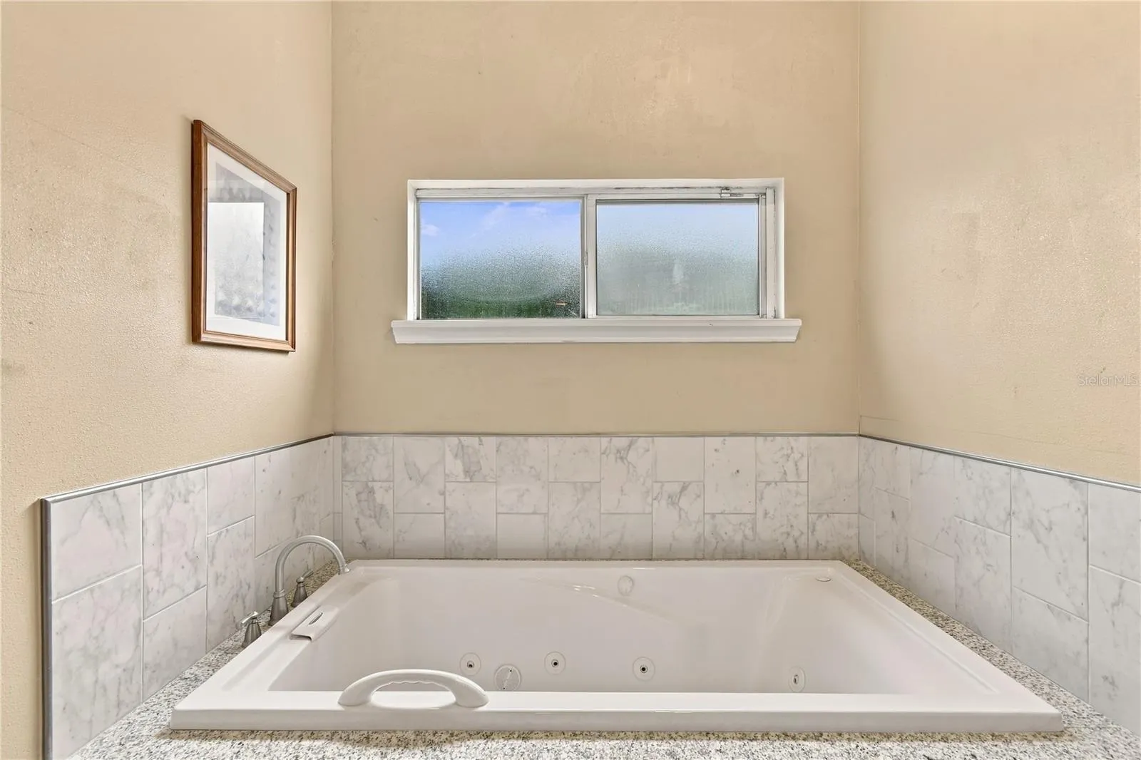 Primary Jetted Tub
