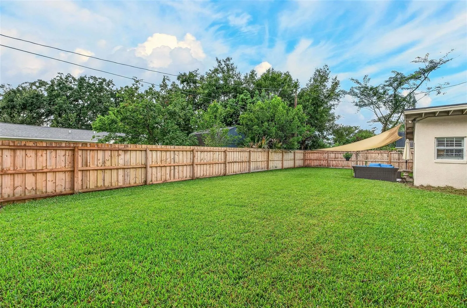 Fully fenced