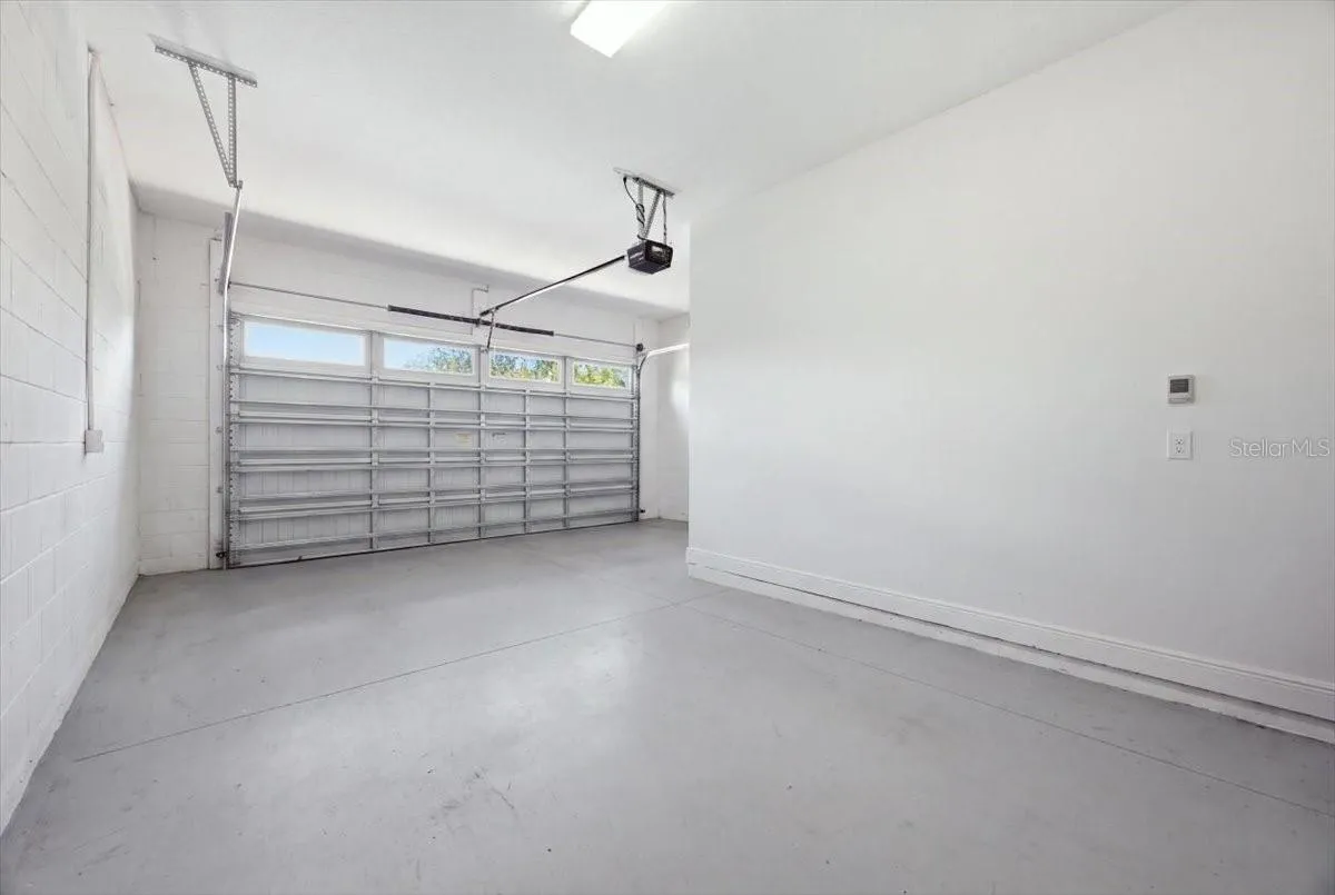 1.5 Garage