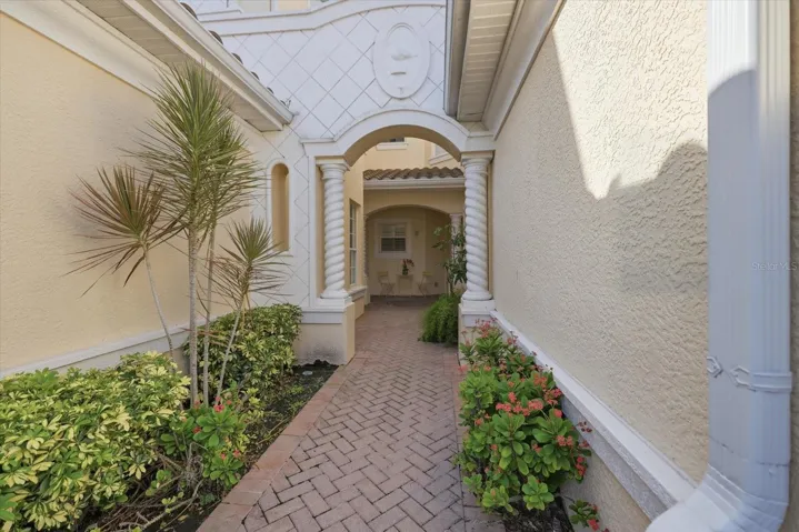 FRONT WALKWAY