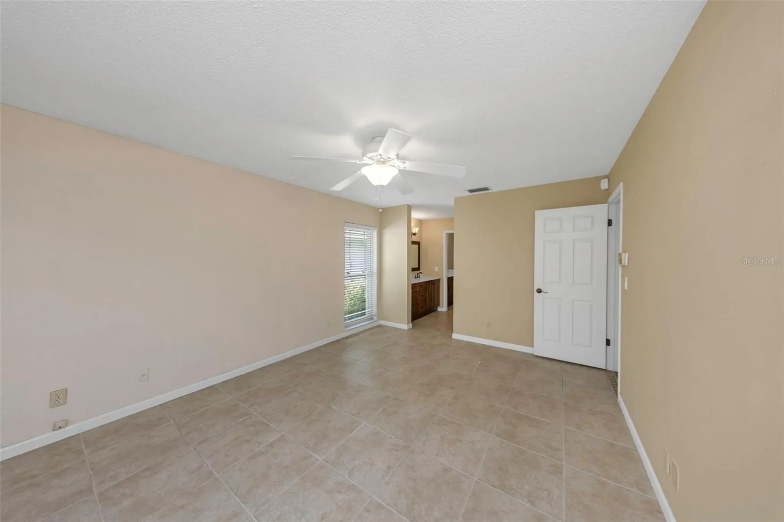 Master Bedroom - Reverse View