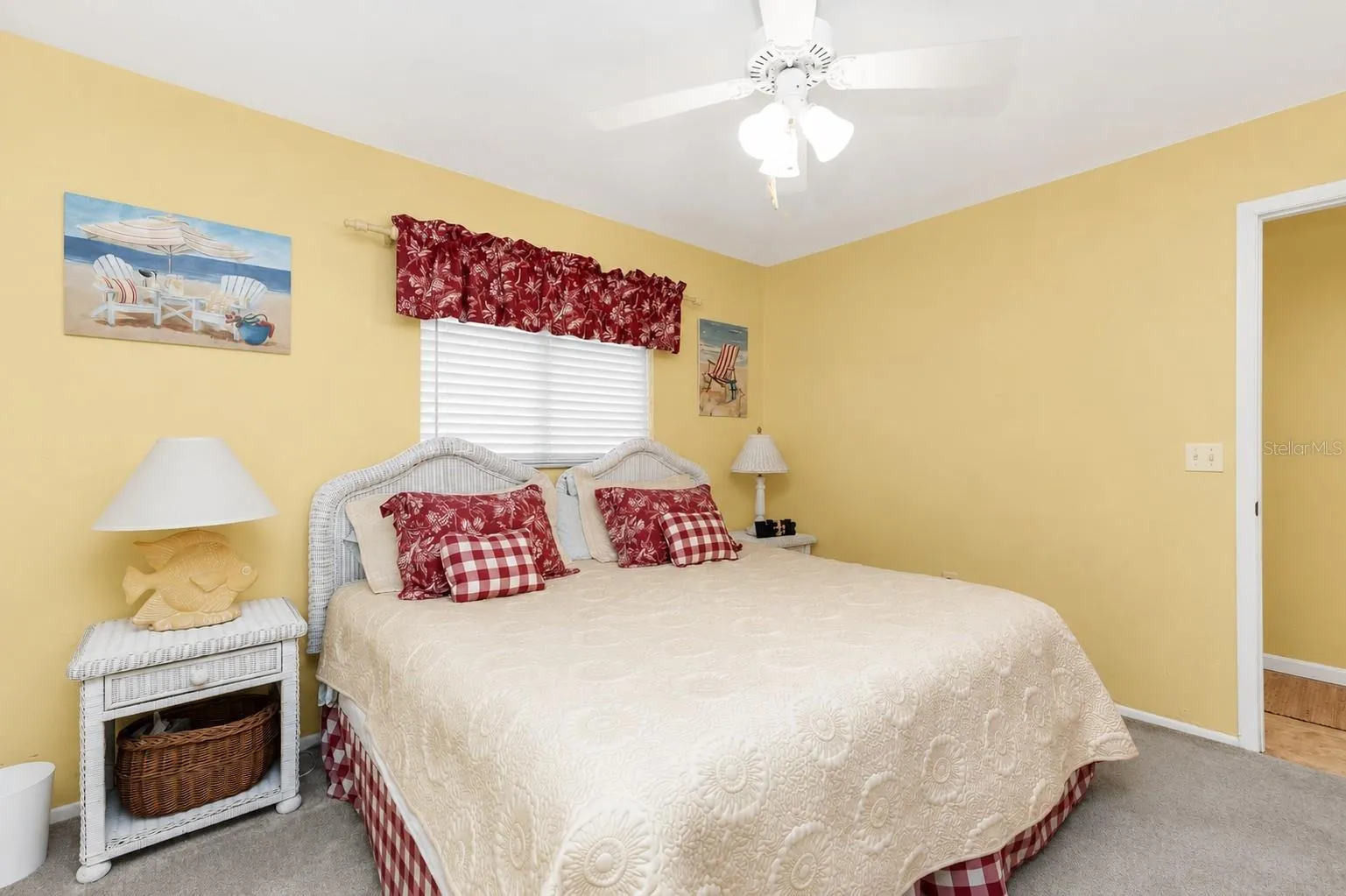 Enjoy comfortable sleeping with access to hall bath through private entry.