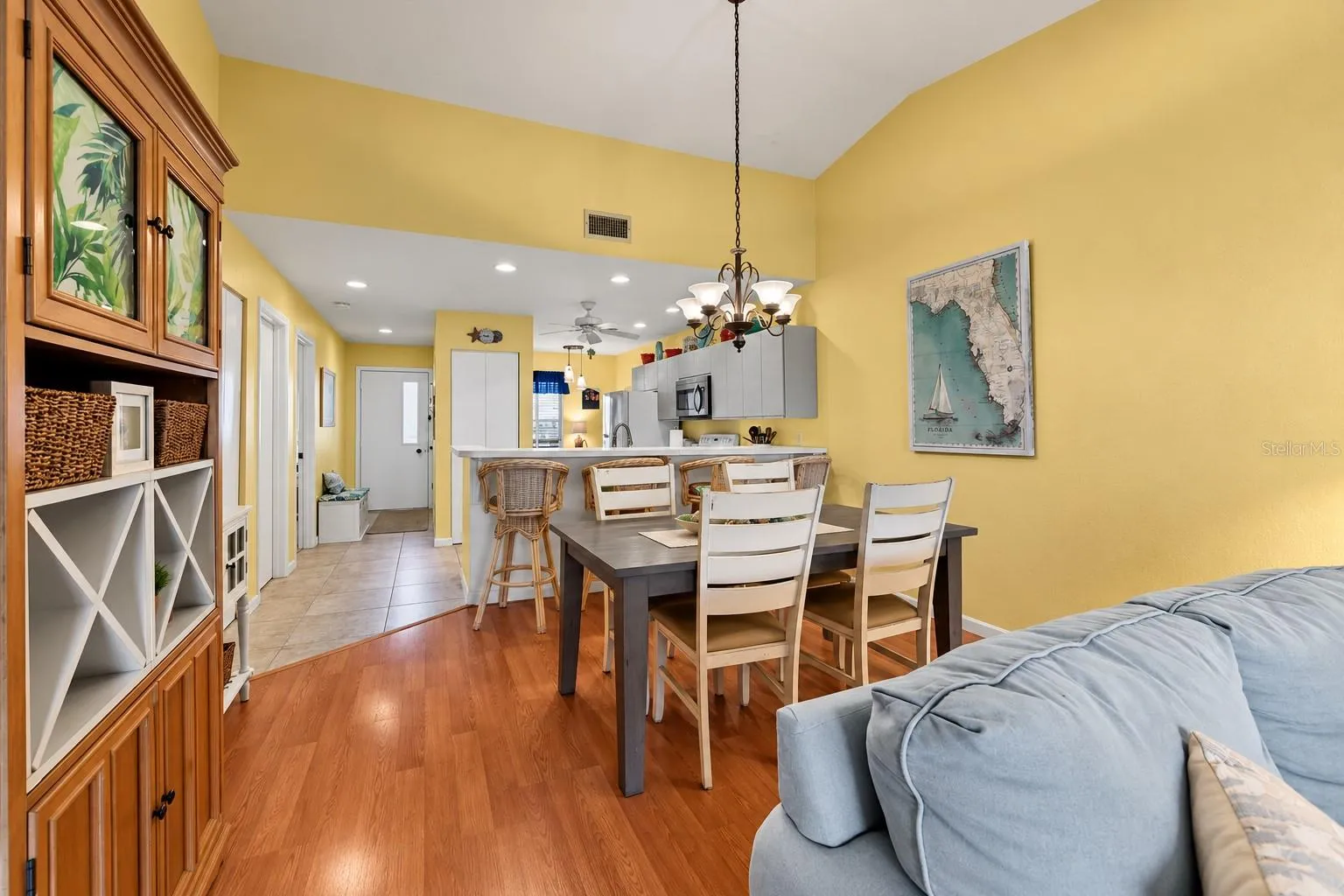 Bright, airy vaulted ceilings give height and open feel.