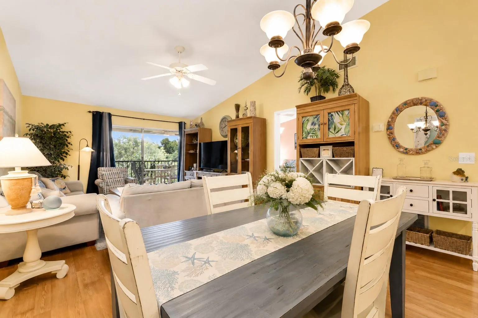 Dining for 4. Farmhouse coastal style furniture included.