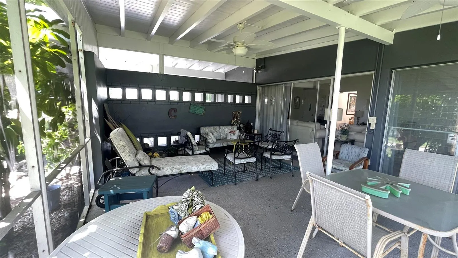 Covered &amp; Screened-in Lanai