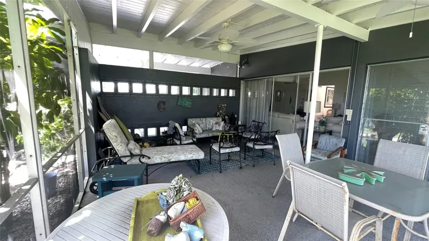 Covered &amp; Screened-in Lanai