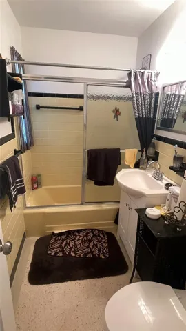 2nd Bathroom
