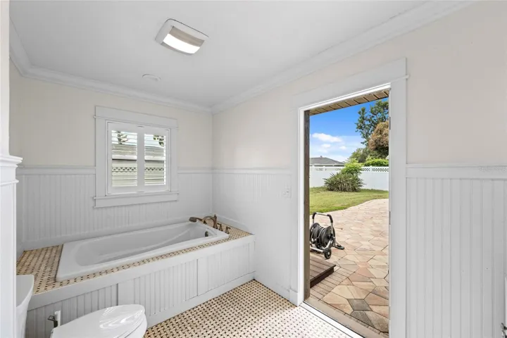 Bathroom with Soaking Tub