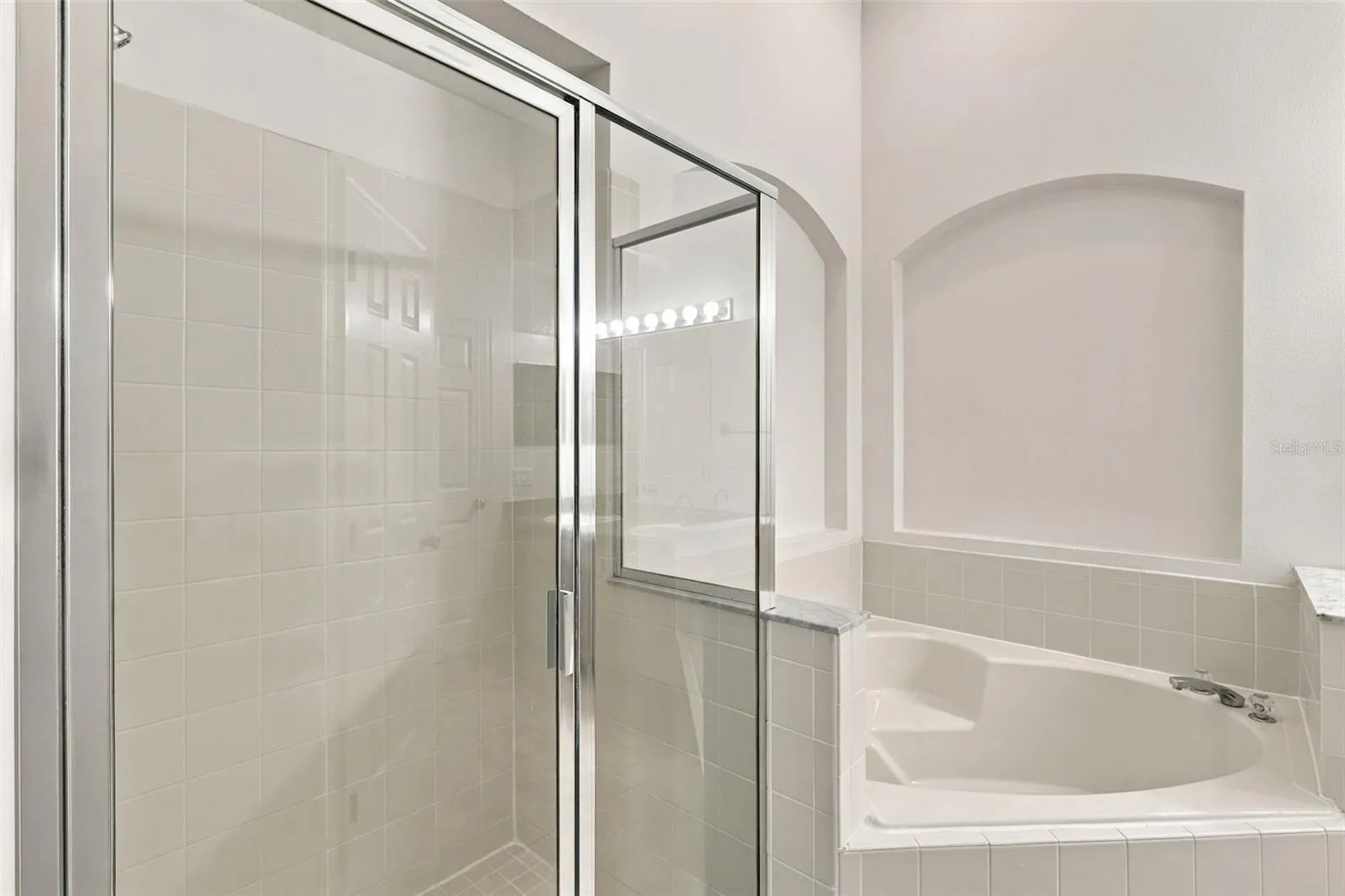 Primary Suite - Bathroom