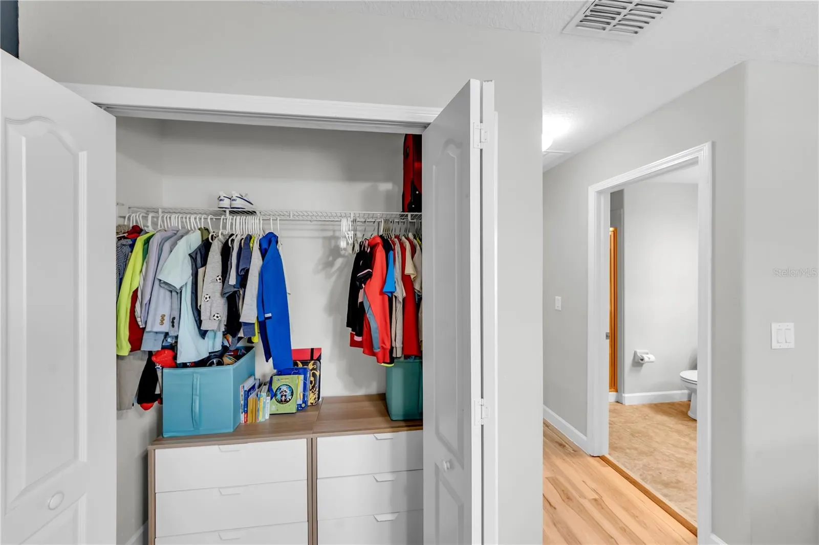 secondary bedroom with en-suite upstairs