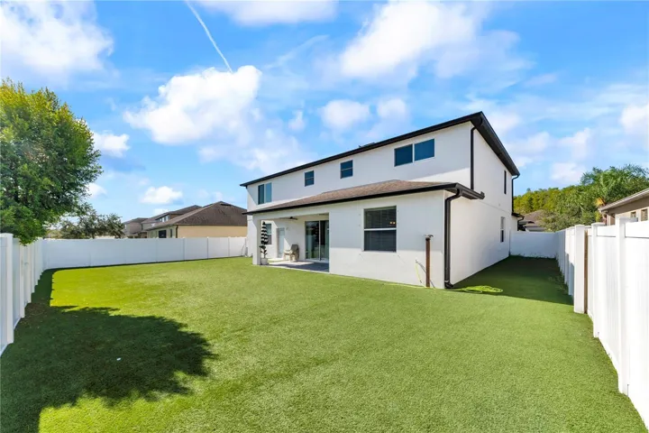 artificial turf backyard