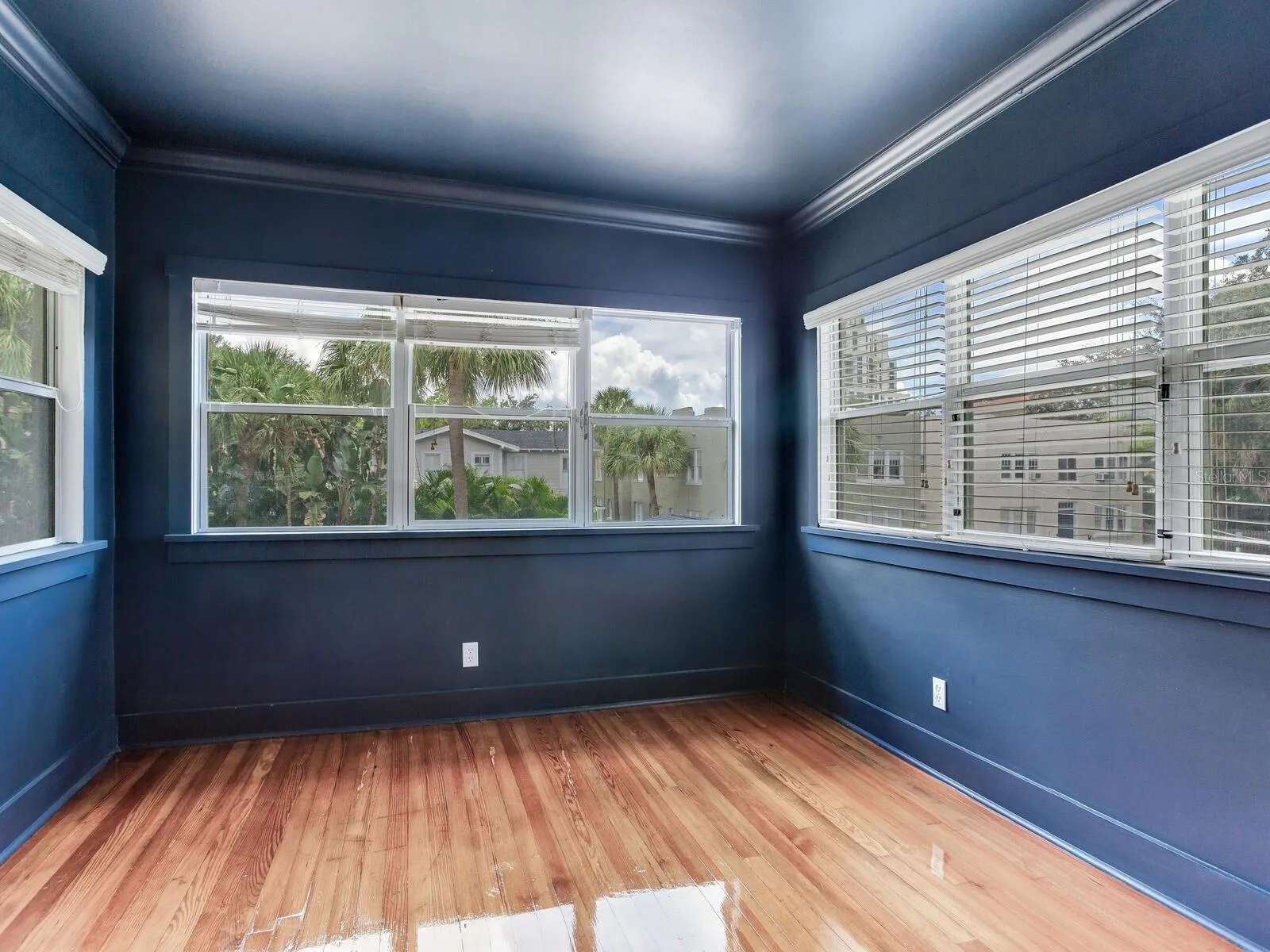 Back Bonus room