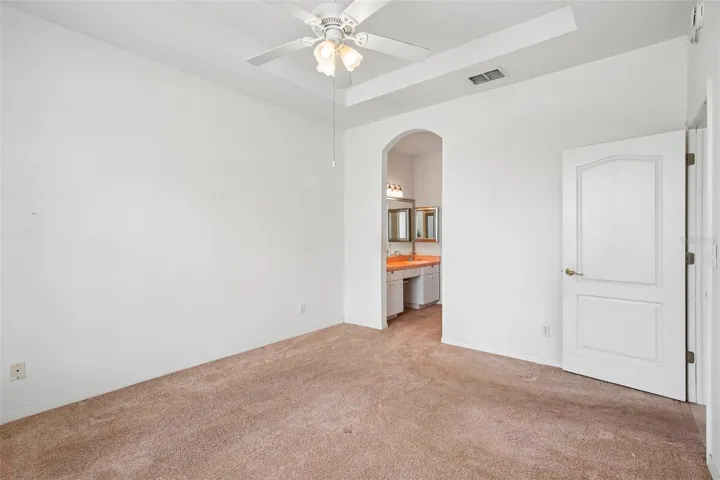 Primary suite