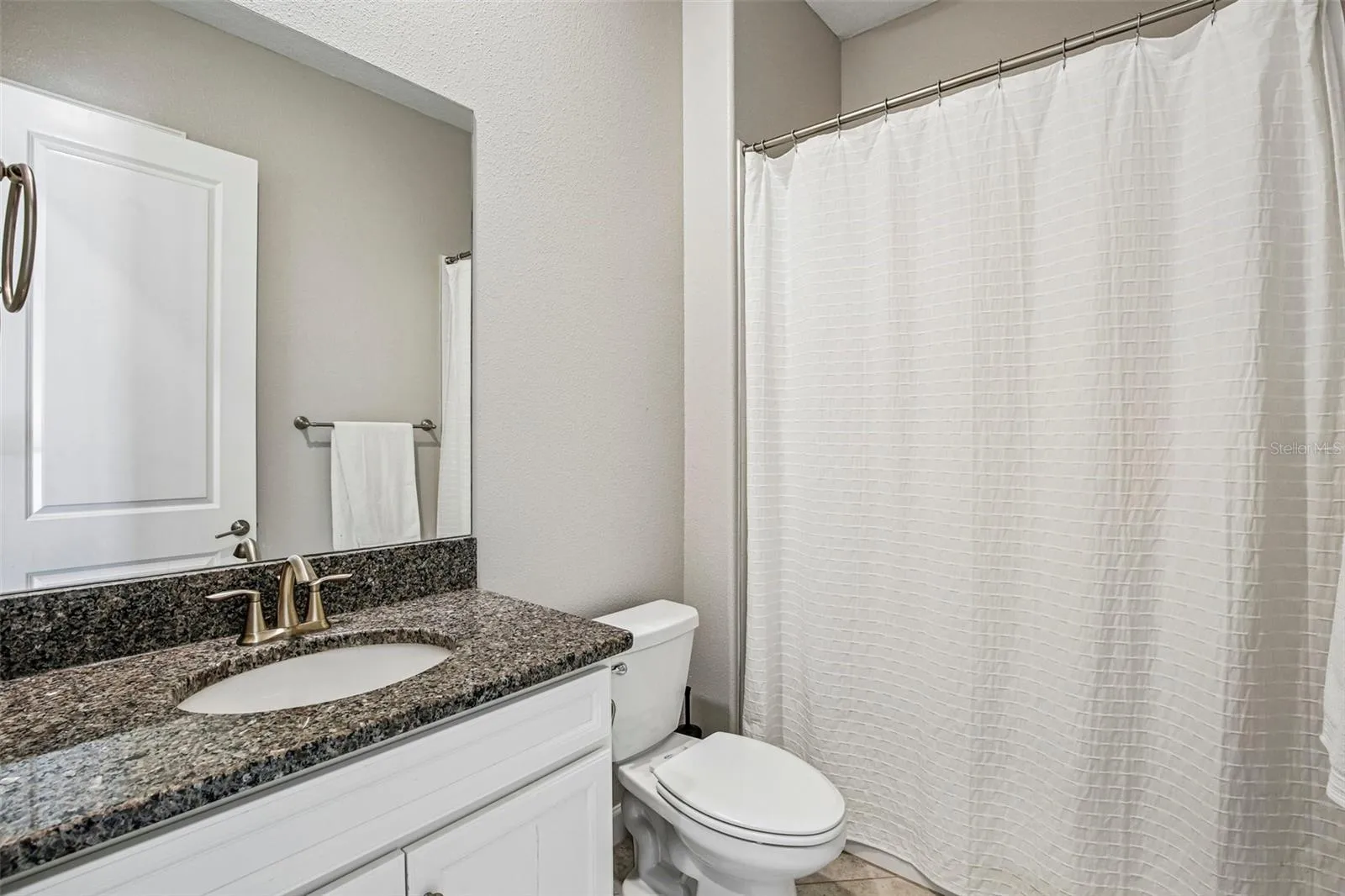 1st Floor Bath