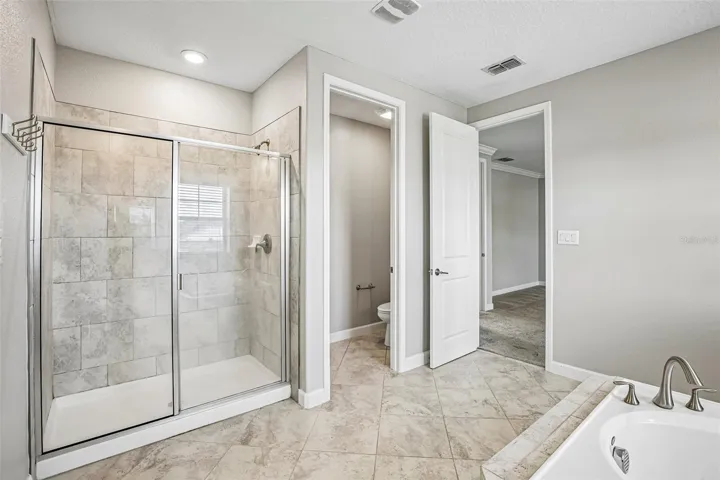 PRIMARY EN SUITE