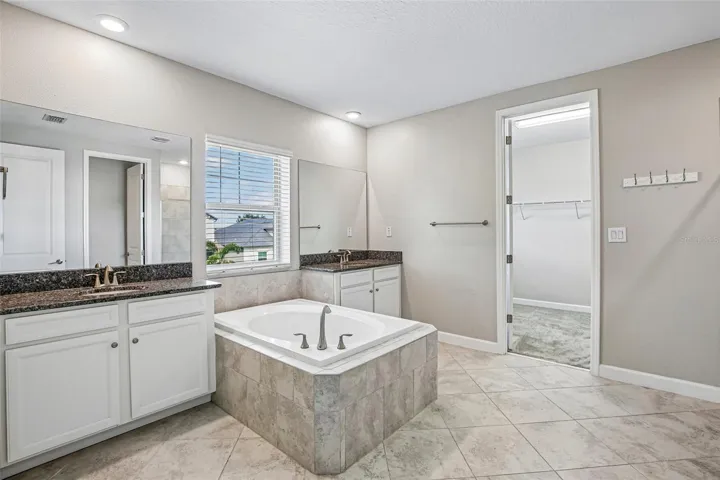 PRIMARY EN SUITE