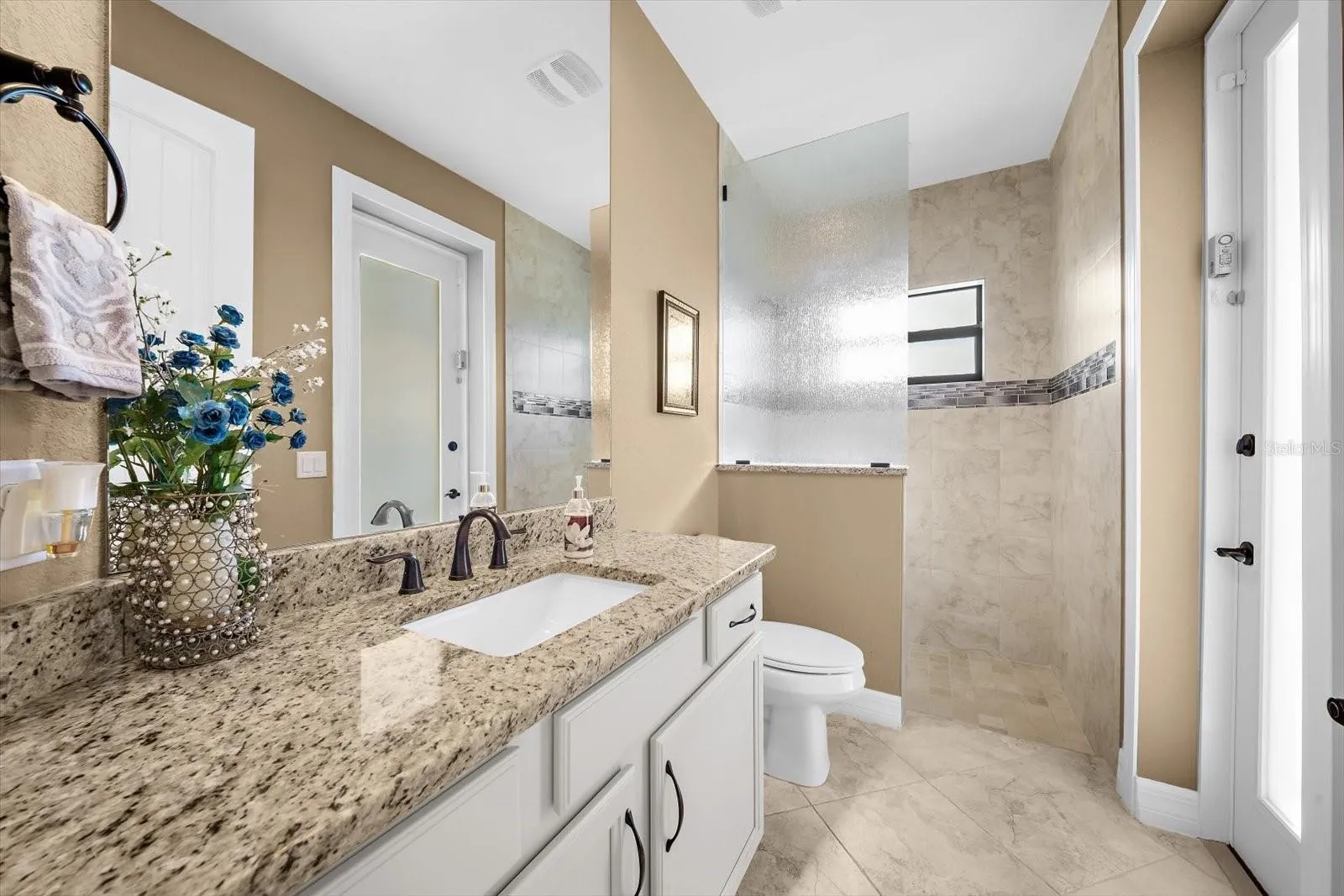GRANITE Vanity